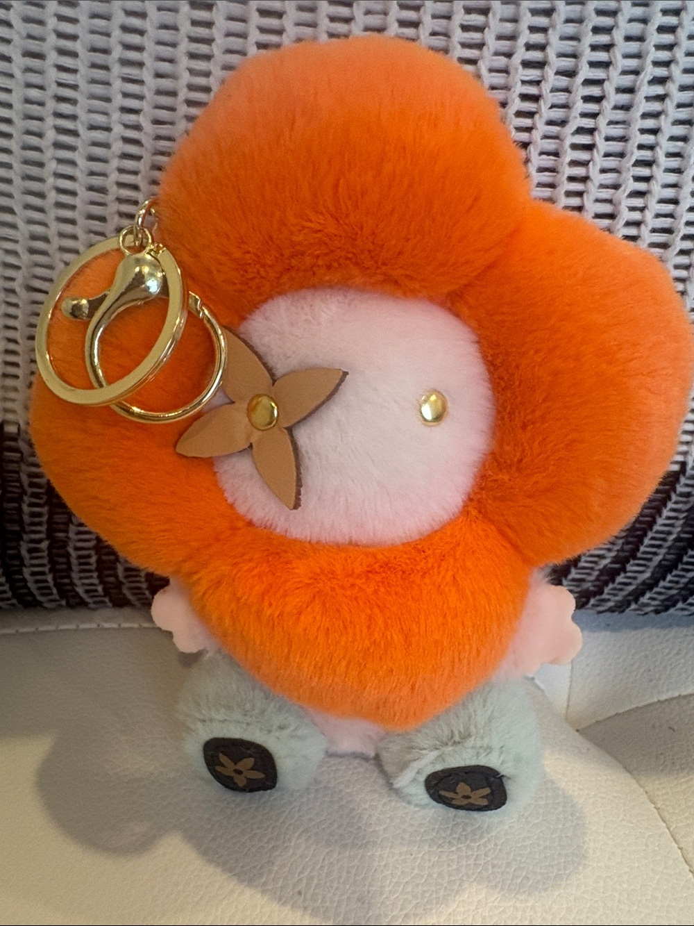 New Fashion Orange Pink Flower Pom Pom Key Charm with Gold Hardware &Key Pouch - Picture 9 of 11